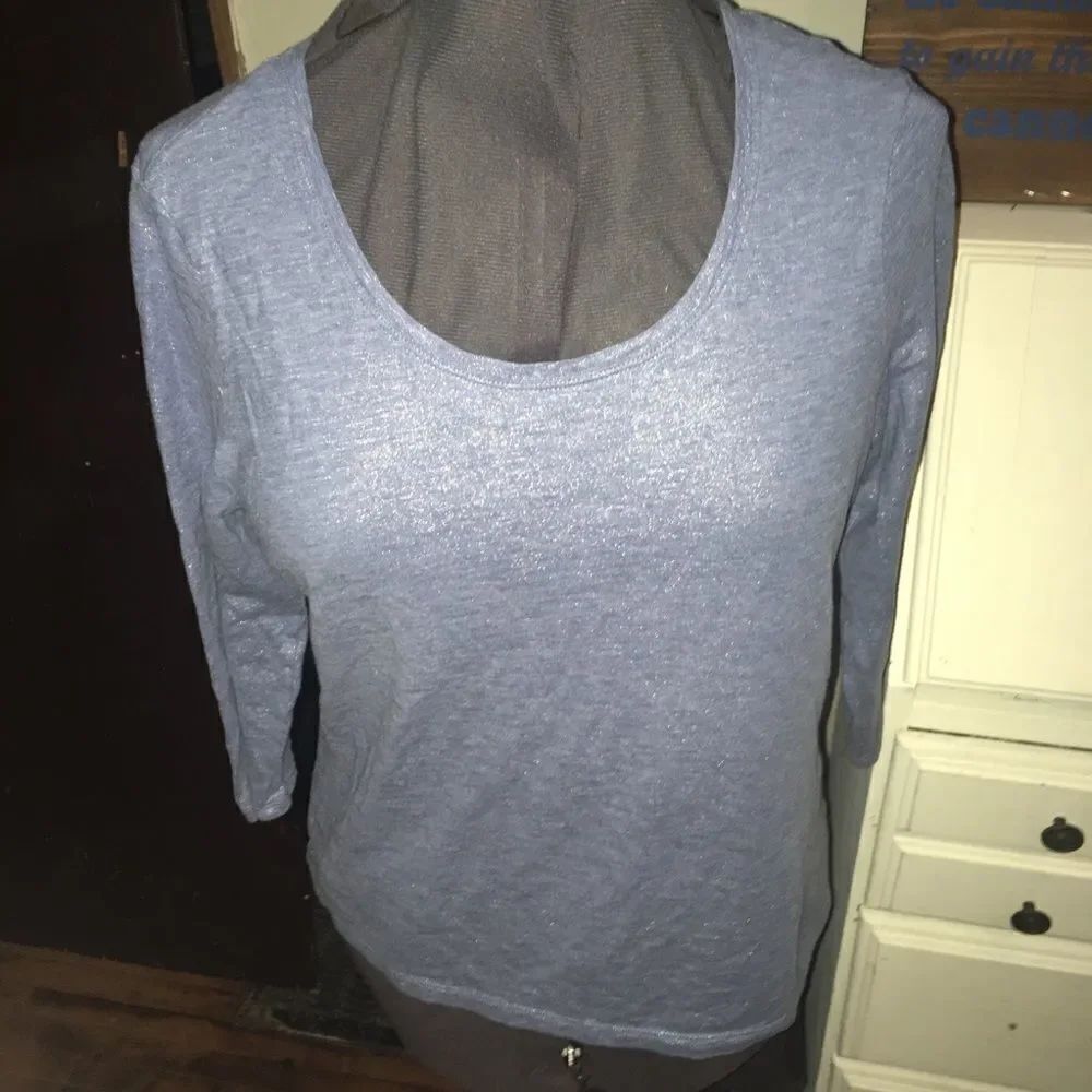 Chico’s Zenergy silver accent knit blouse
